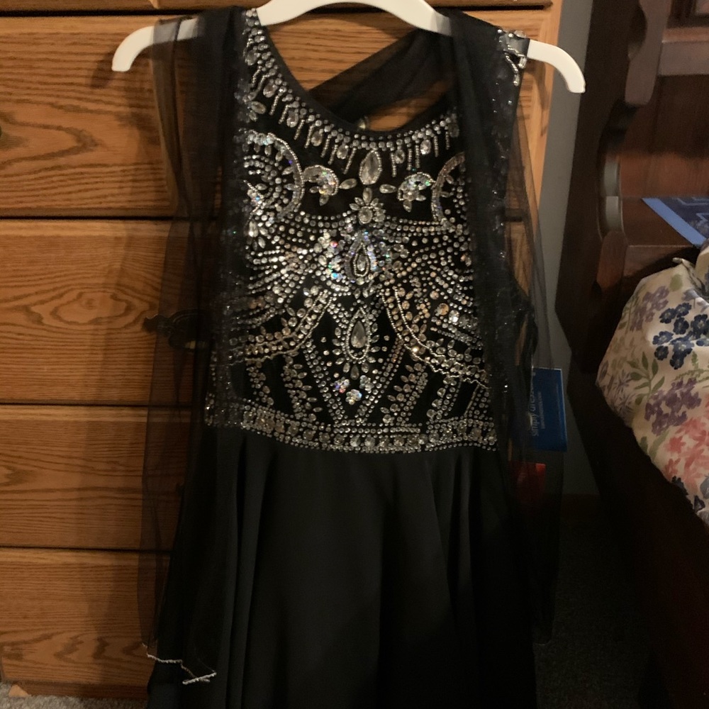 BRAND NEW PROMGIRL DRESS